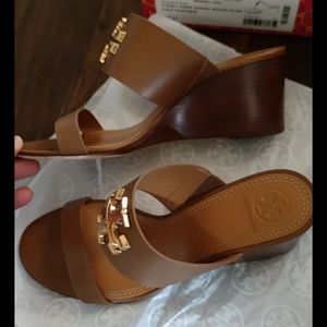 Tory Burch Everly wedge calf leather 6.5